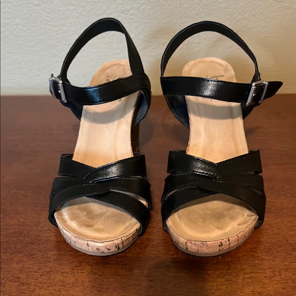 b.o.c. Black Wedge Sandals